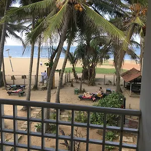 https://dephani-beach-hotel.negombohotels.net